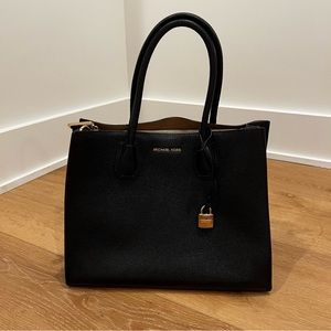 Michael Kors Mercer Bag